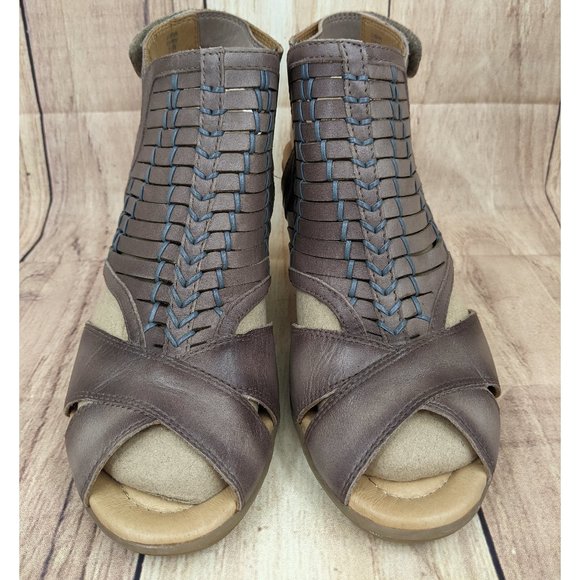 EARTH Libra Heeled Sandals Gray Leather Comfort Sandal Sz 10 - Picture 3 of 10